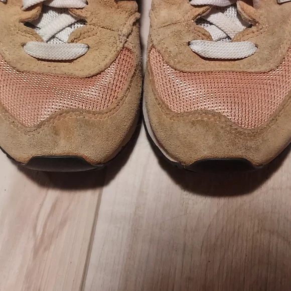 New Balance Women's Classic 574 Beige Tan - Picture 2 of 8